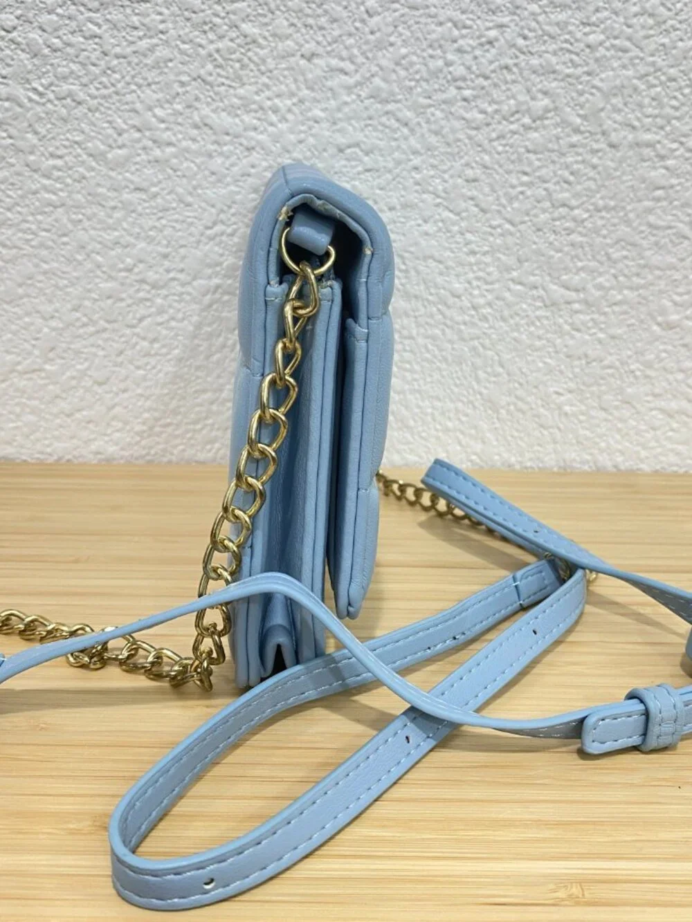 Light Blue Quilted Crossbody Bag Gold Chain Strap Purse - Picture 9 of 13